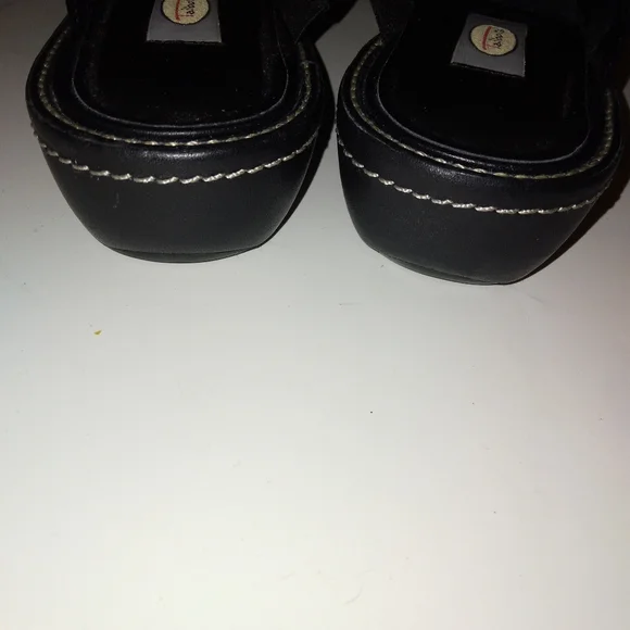 Talbots Black Flat Wedge Mule 7.5M NWOT - Picture 3 of 7